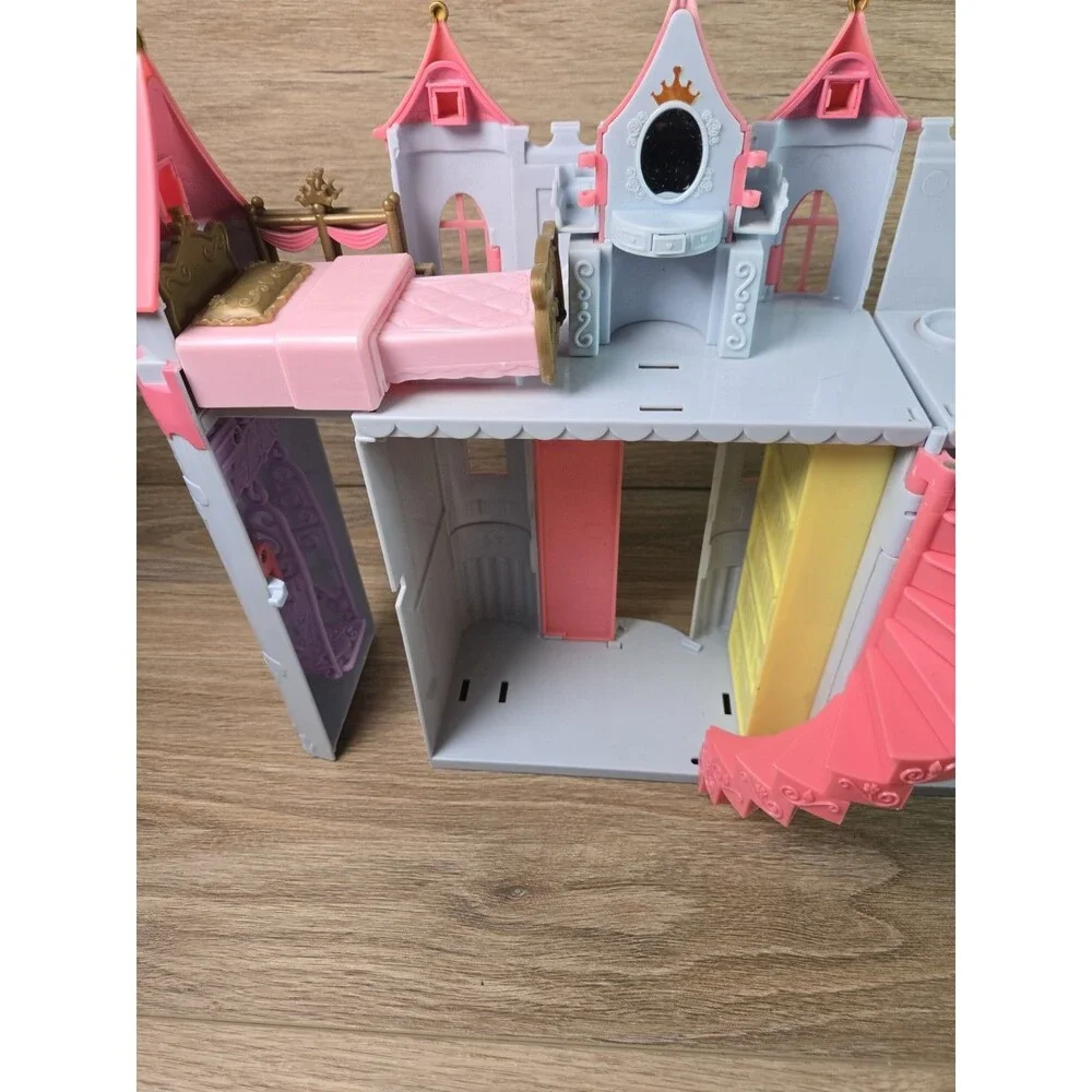 Barbie Mini Kingdom Magical Expandable Castle *Rare* AS IS**